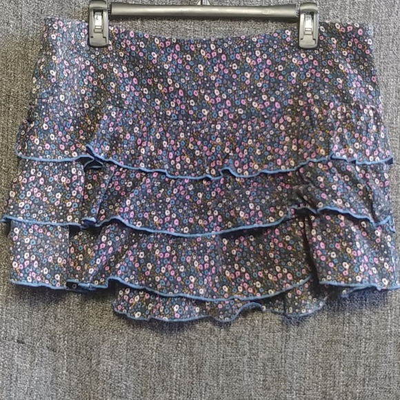 I ❤ Ronson Ruffle Skirt - Picture 2 of 5